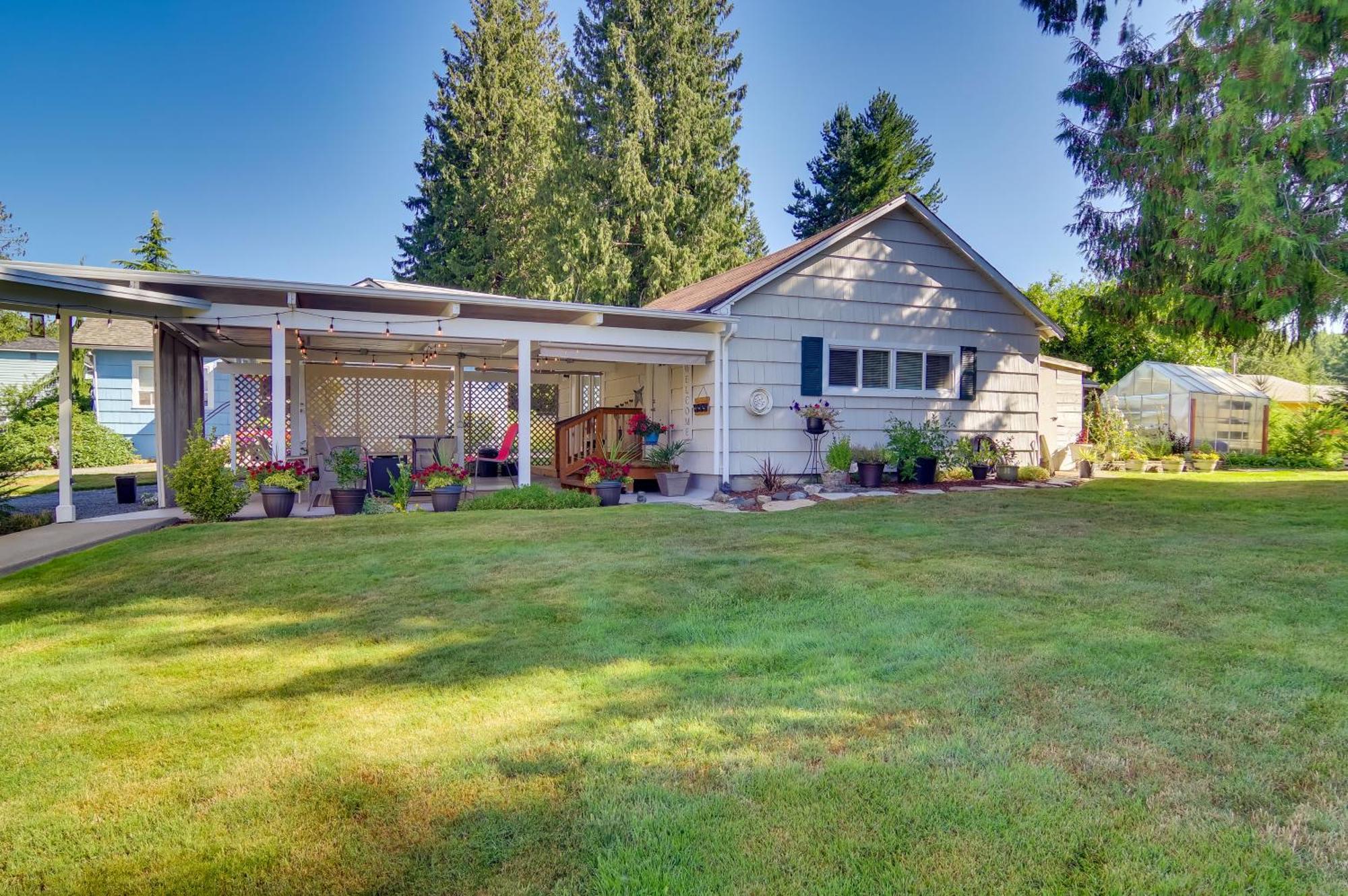 Charming Updated Retreat Walk To Lake Stevens! エクステリア 写真